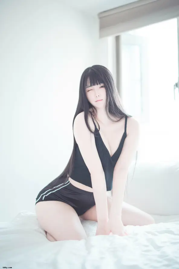 万人斗牛_忘忧草网在线社区_亚洲精品无码你懂的