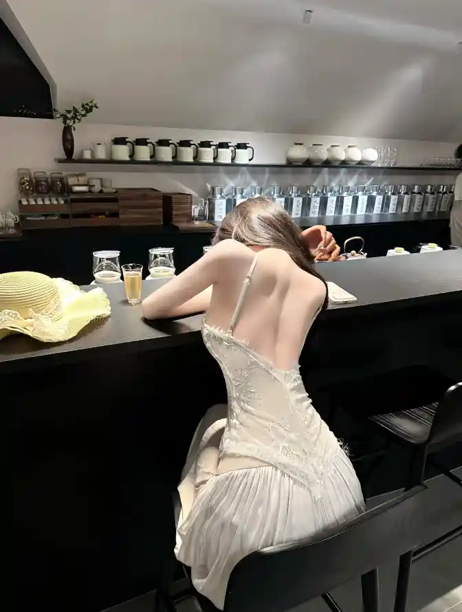 万人斗牛_忘忧草网在线社区_亚洲精品无码你懂的