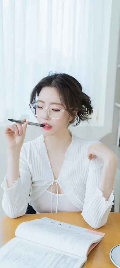 万人斗牛_忘忧草网在线社区_亚洲精品无码你懂的